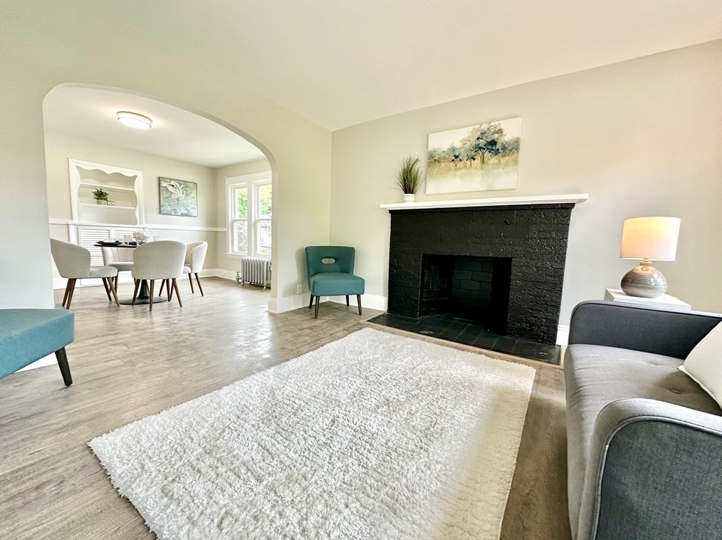 61 Woodlawn St, Springfield MA  01108-3064 exterior