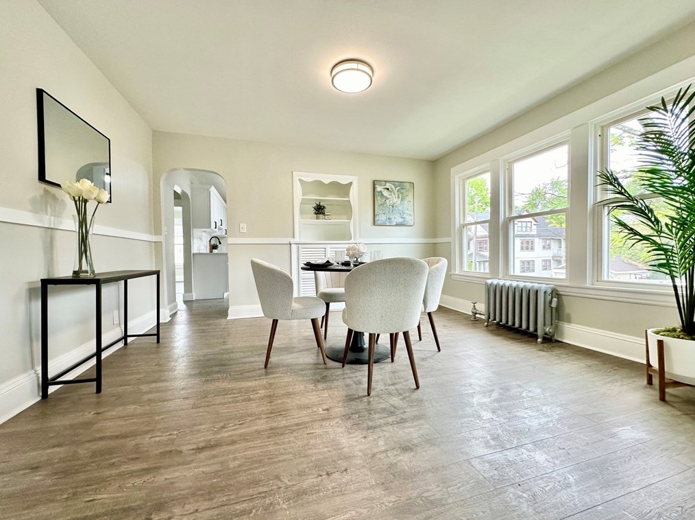 61 Woodlawn St, Springfield MA  01108-3064 exterior