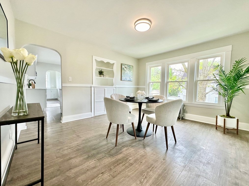 61 Woodlawn St, Springfield MA  01108-3064 exterior