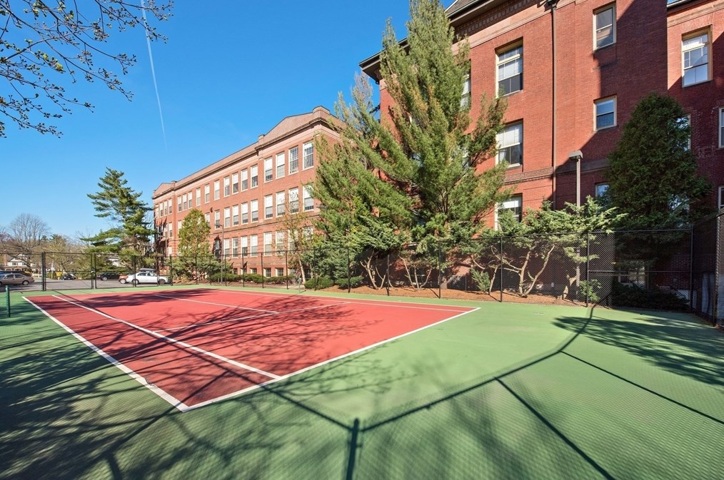 48 Forest St, Medford MA 02155-3150 exterior