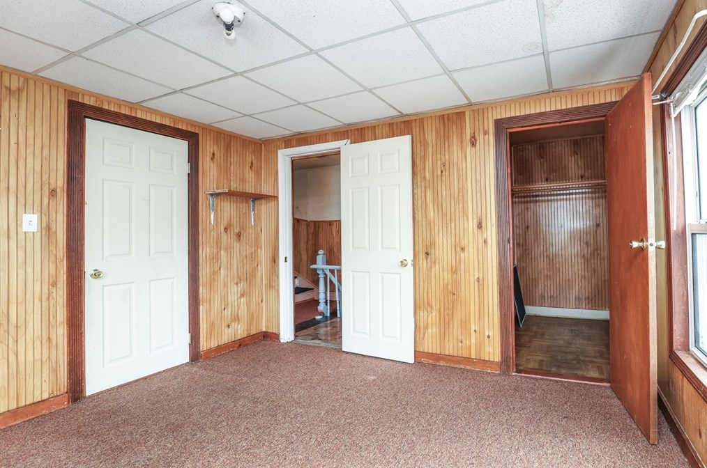 259 Branch St, Lowell MA 01851-1833 exterior