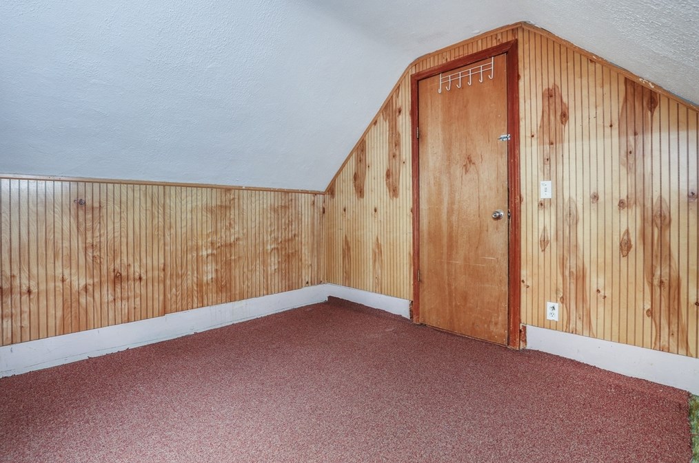 259 Branch St, Lowell MA 01851-1833 exterior