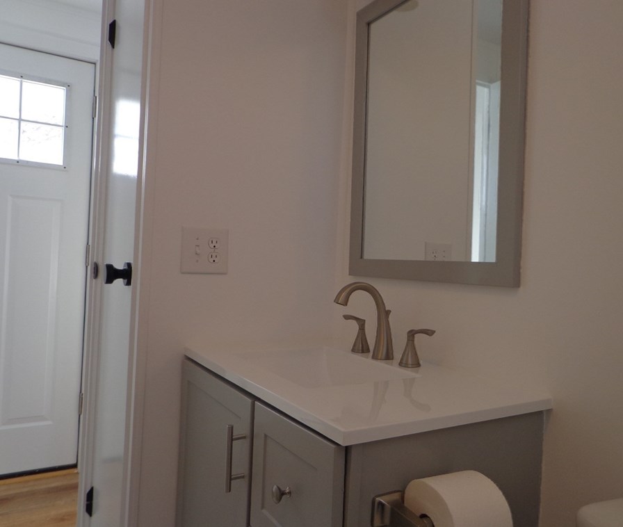 18 Bayberry Ln, Plymouth MA 02360-5029 exterior