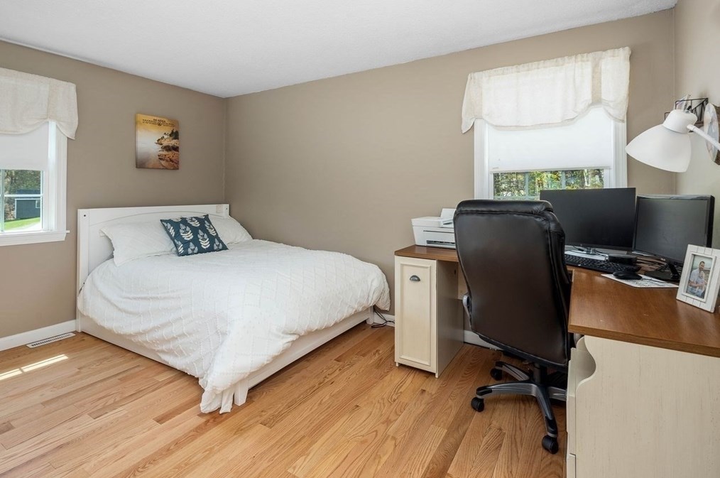 22 Ashberry St, Plymouth MA 02360-5217 exterior