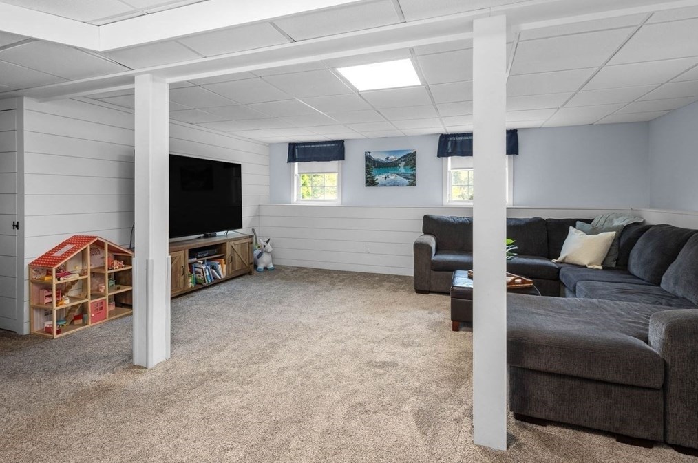 22 Ashberry St, Plymouth MA 02360-5217 exterior