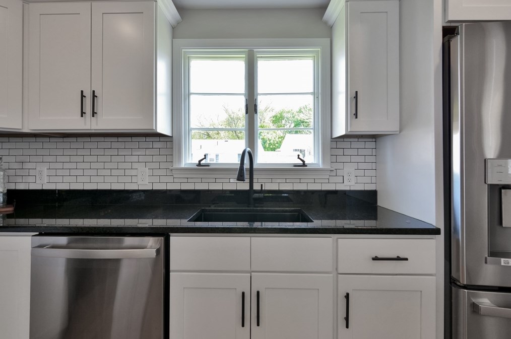 19 Francis Rd, Salem MA 01970-2908 exterior