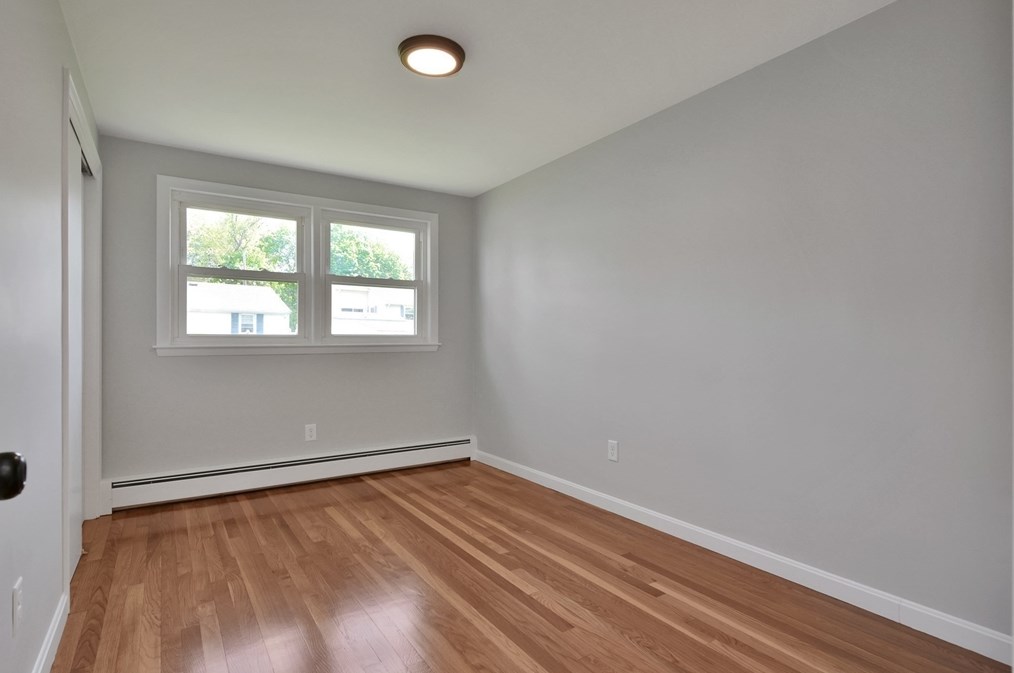 19 Francis Rd, Salem MA 01970-2908 exterior