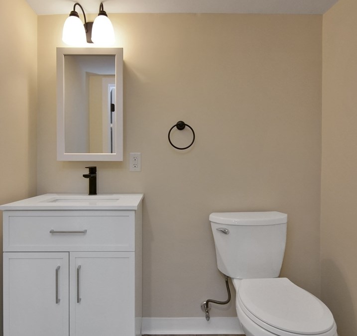 19 Francis Rd, Salem MA 01970-2908 exterior