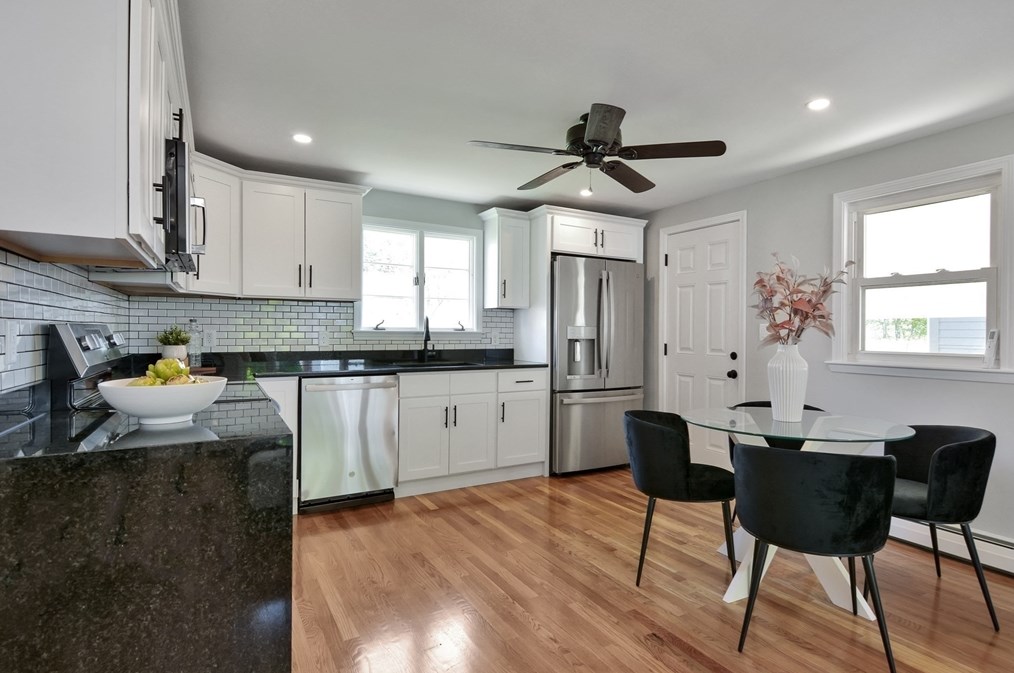 19 Francis Rd, Salem MA 01970-2908 exterior