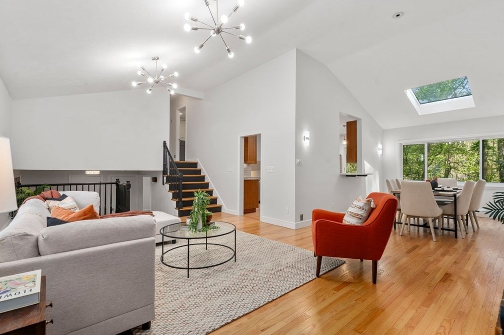 9 Arborwood Rd, Acton MA 01720-4420 exterior