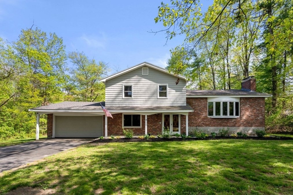 9 Arborwood Rd, Acton MA 01720-4420 exterior
