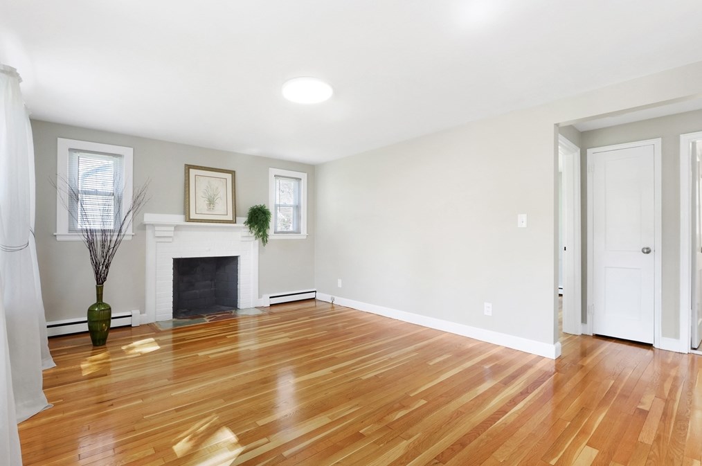 15 Davidson Rd, Framingham MA  01701-3229 exterior