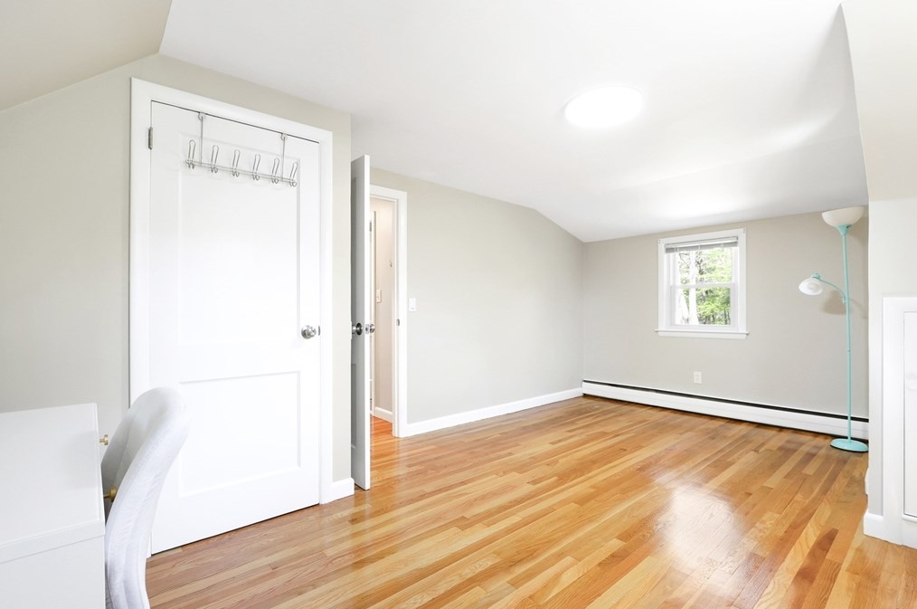 15 Davidson Rd, Framingham MA  01701-3229 exterior