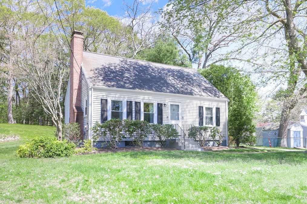 15 Davidson Rd, Framingham MA  01701-3229 exterior