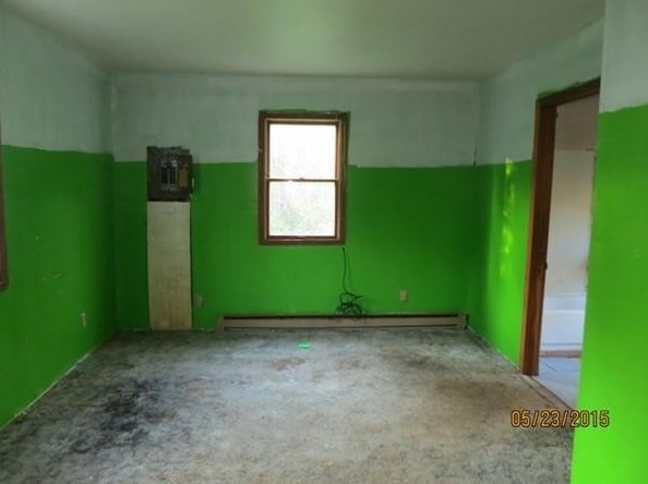 15 Curtin Rd, Peru MA 01235-9263 exterior