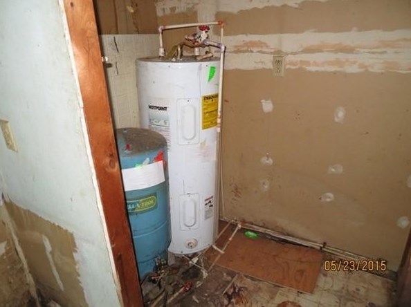 15 Curtin Rd, Peru MA 01235-9263 exterior