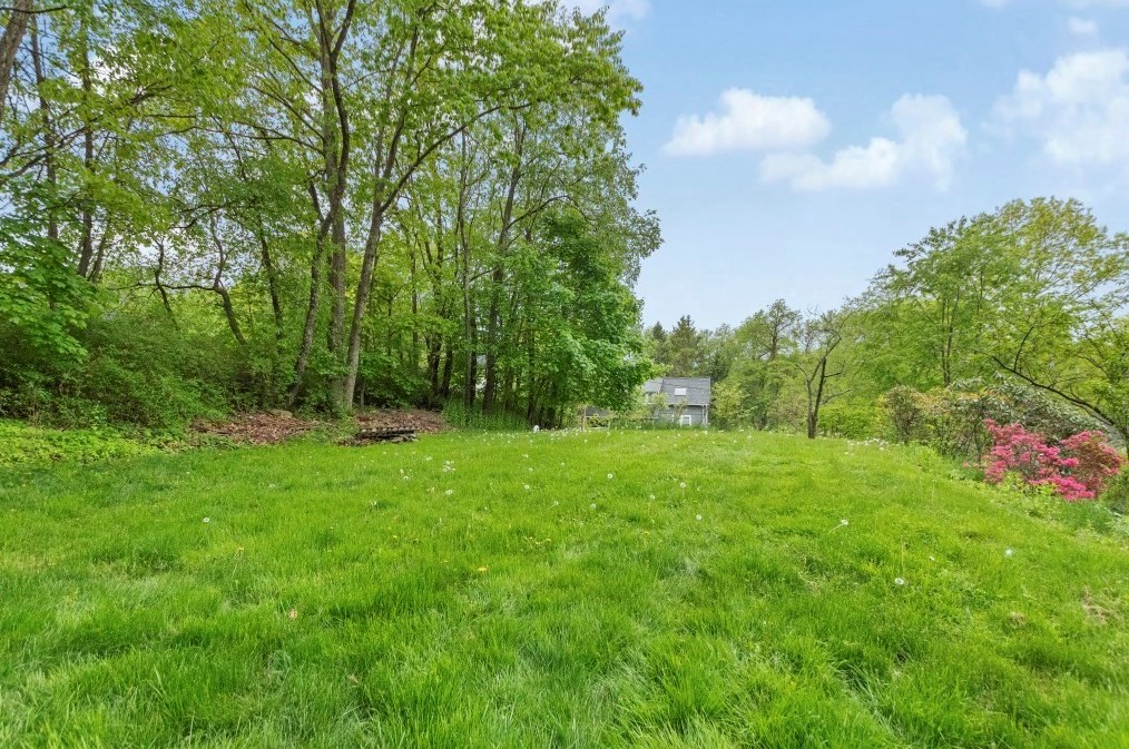 10 Marcius Rd, Worcester MA 01607-1229 exterior