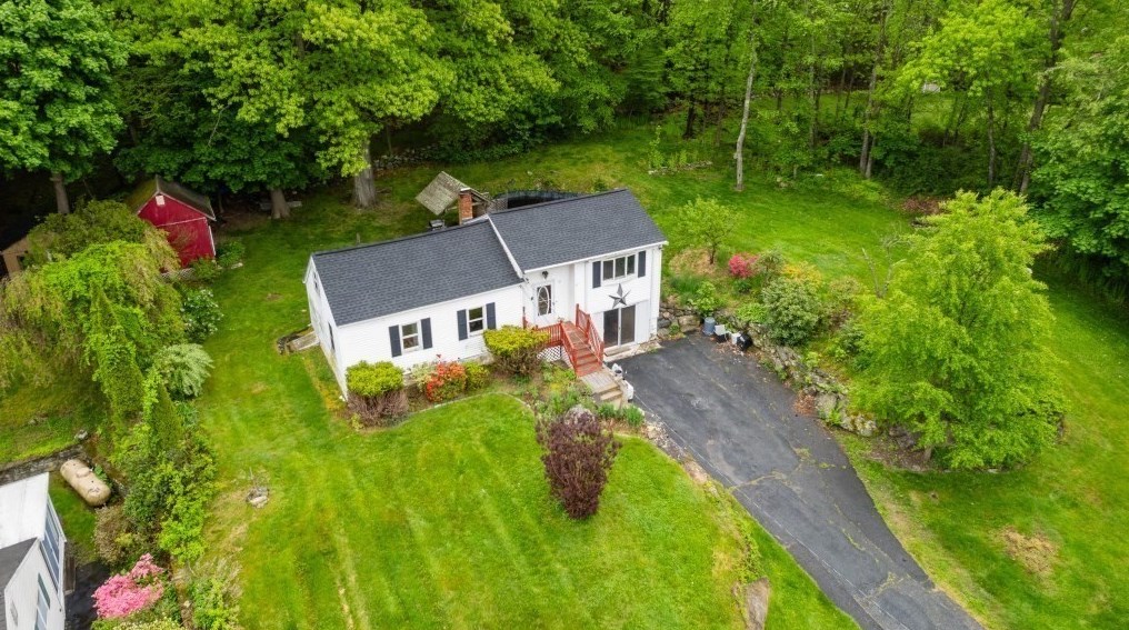 10 Marcius Rd, Worcester MA 01607-1229 exterior