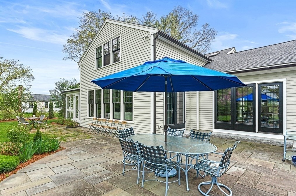 126 Alcott Rd, Concord MA  01742-2605 exterior