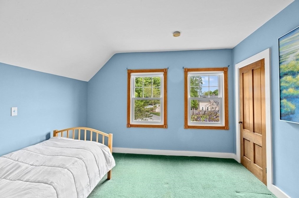 47 Lafayette Ave, Hingham MA 02043-2430 exterior