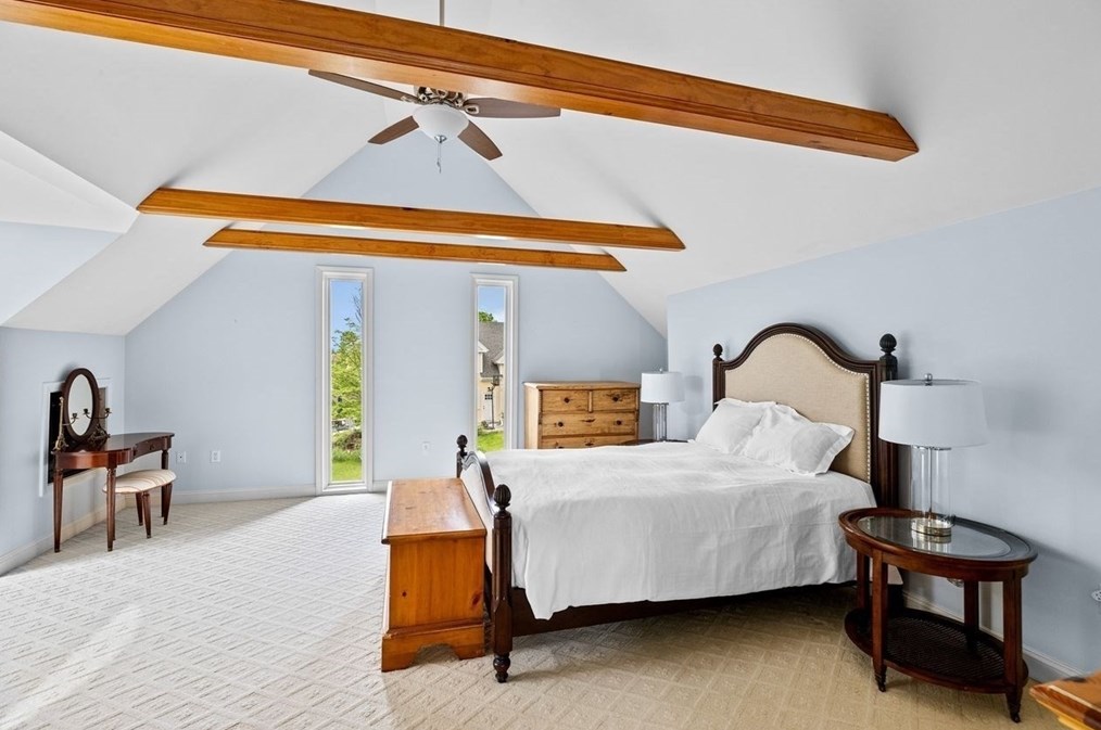 47 Lafayette Ave, Hingham MA 02043-2430 exterior