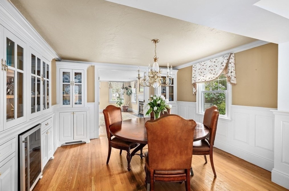 47 Lafayette Ave, Hingham MA 02043-2430 exterior