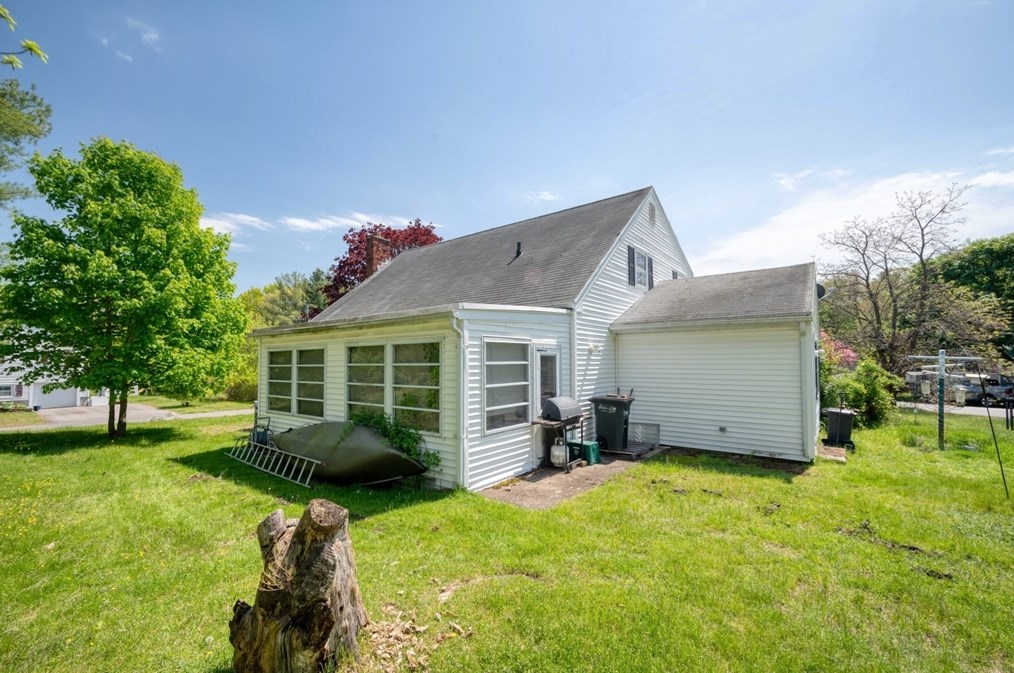 26 Cold Spring Rd, Holliston MA 01746-2509 exterior