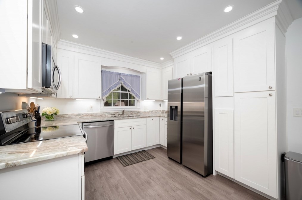 26 Cold Spring Rd, Holliston MA 01746-2509 exterior