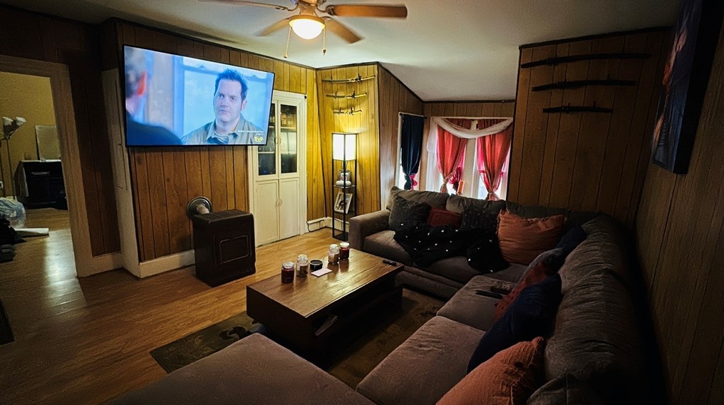 33 Russell St, Worcester MA  01609-1840 exterior