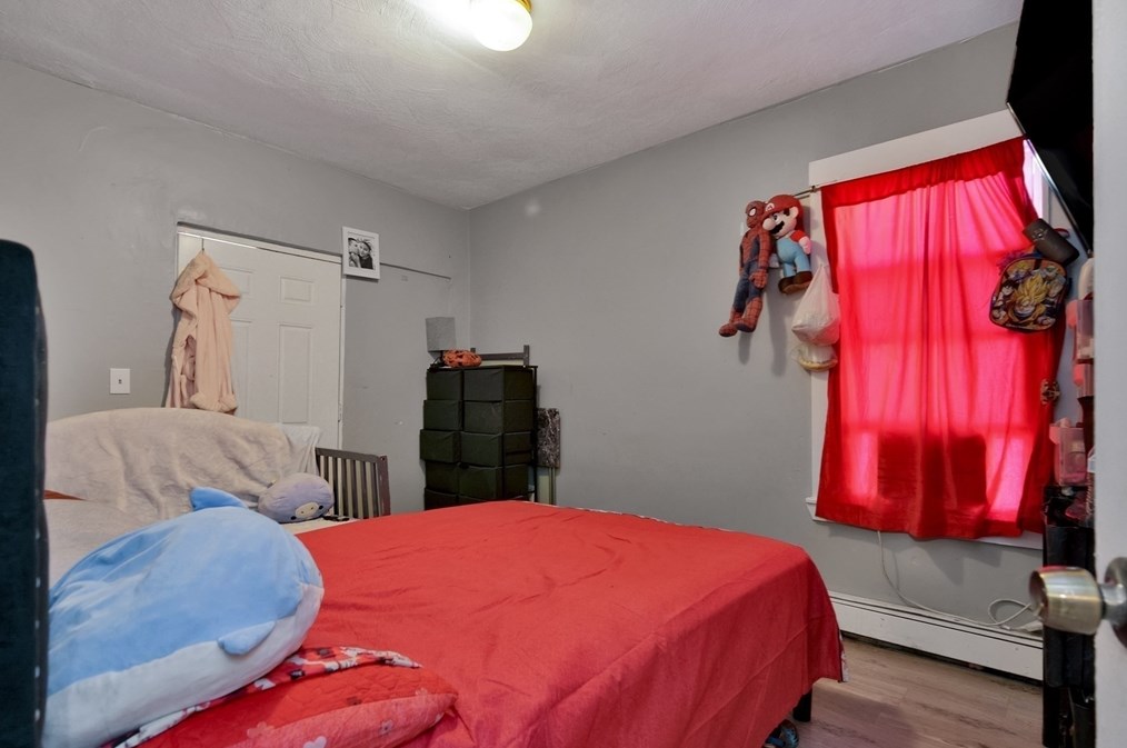 113 Marlborough St, Chelsea MA  02150-3303 exterior