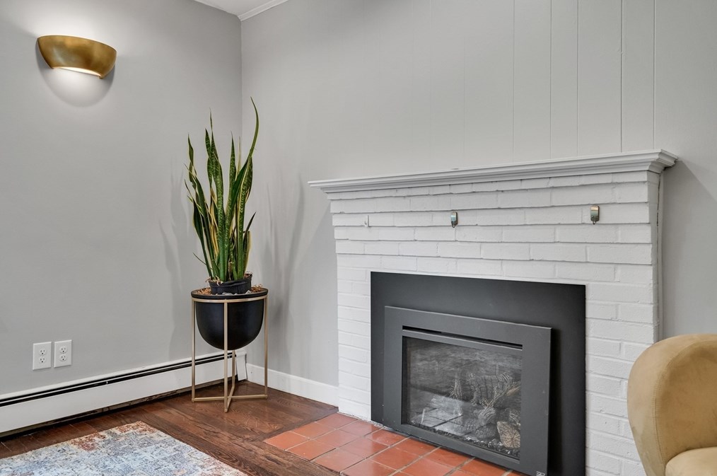 20 Chandler Rd, Burlington MA 01803-1802 exterior