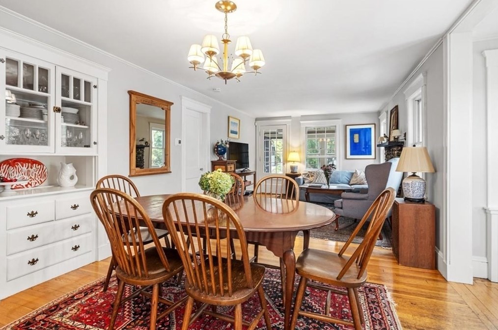 60 Clinton Rd, Weymouth MA 02189-3010 exterior