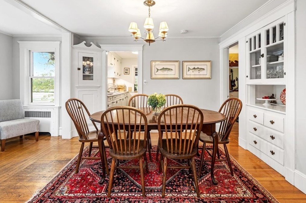 60 Clinton Rd, Weymouth MA 02189-3010 exterior