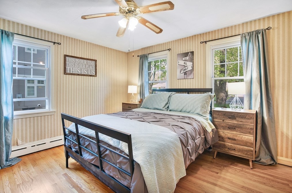 48 Maplewood St, Springfield MA 01106-3309 exterior