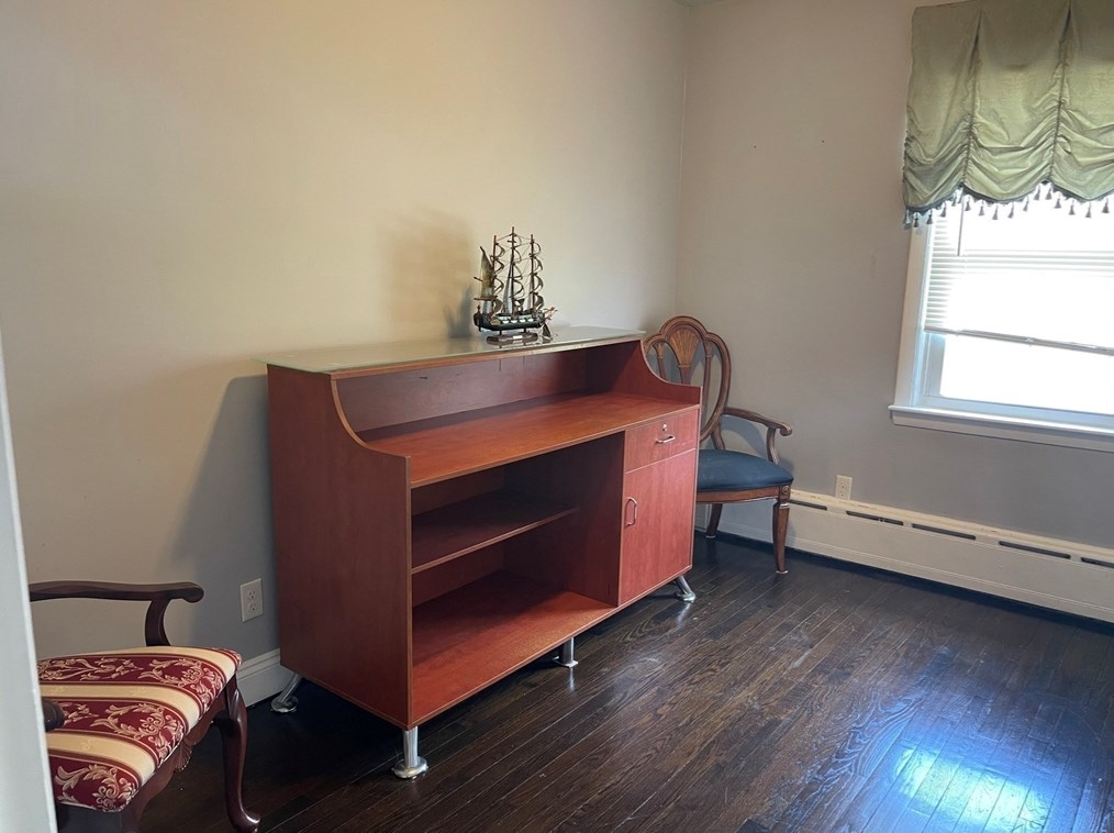 672 Grinnell St, Fall River MA 02721-3832 exterior