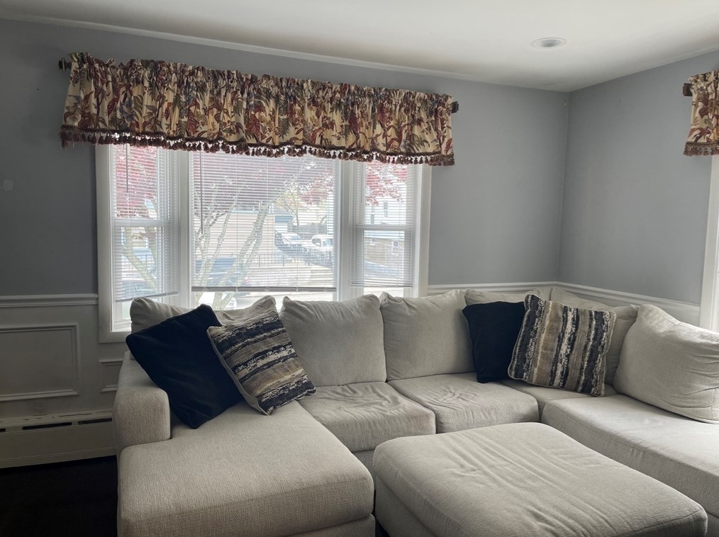 672 Grinnell St, Fall River MA 02721-3832 exterior