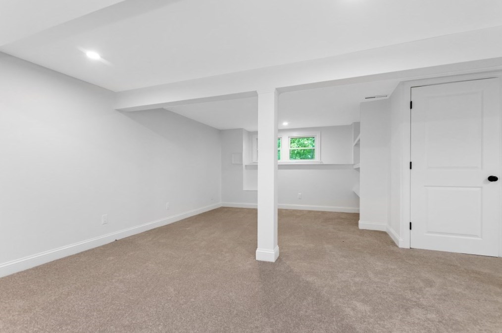 93 Beatrice Ln, Holliston MA 01746-1519 exterior