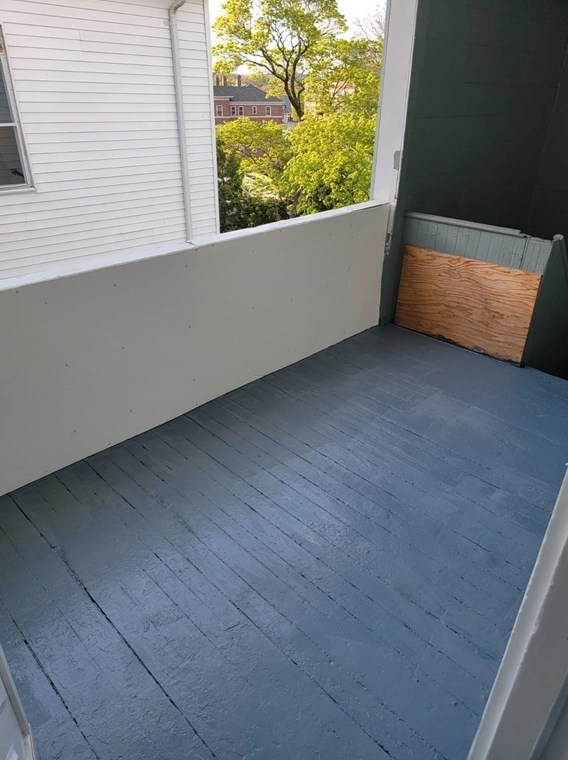 5 Freeland Ter, Worcester MA  01603-2604 exterior