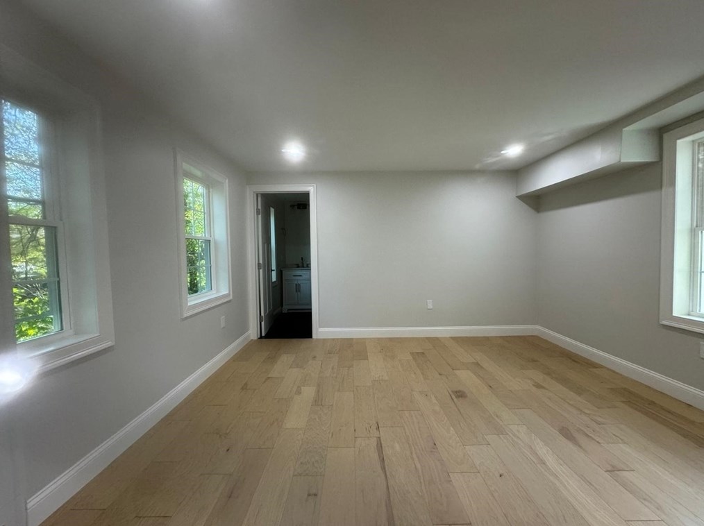 33 Norfolk St, Holliston MA  01746-2006 exterior