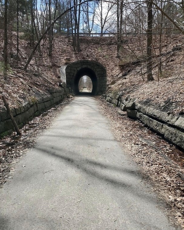 33 Norfolk St, Holliston MA  01746-2006 exterior