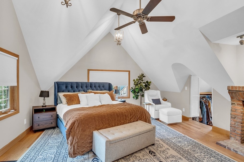 27 Kimball Ave, Ipswich MA 01938-1206 exterior