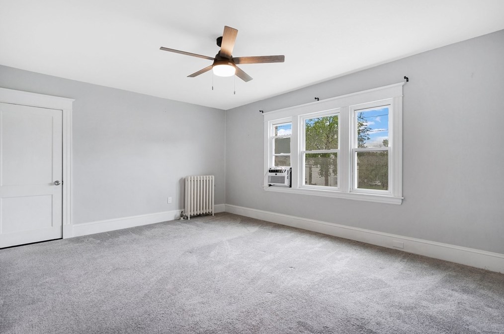 196 Nonotuck Ave, Chicopee MA 01013-2539 exterior