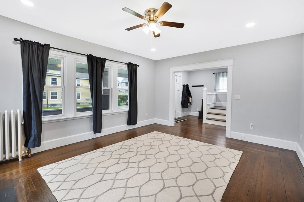 196 Nonotuck Ave, Chicopee MA 01013-2539 exterior