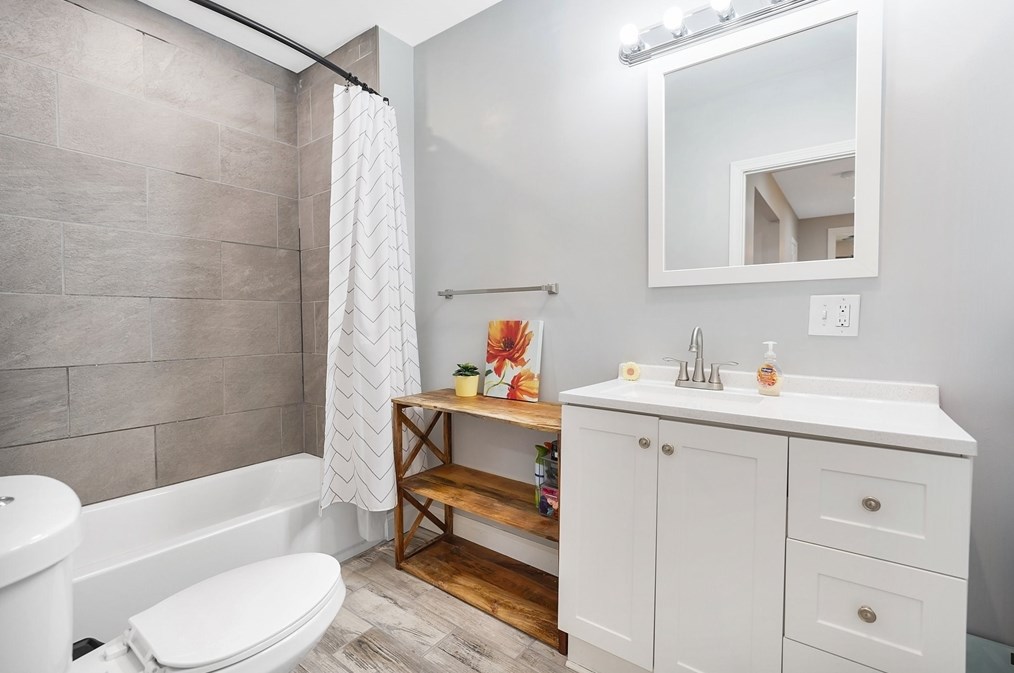 196 Nonotuck Ave, Chicopee MA 01013-2539 exterior