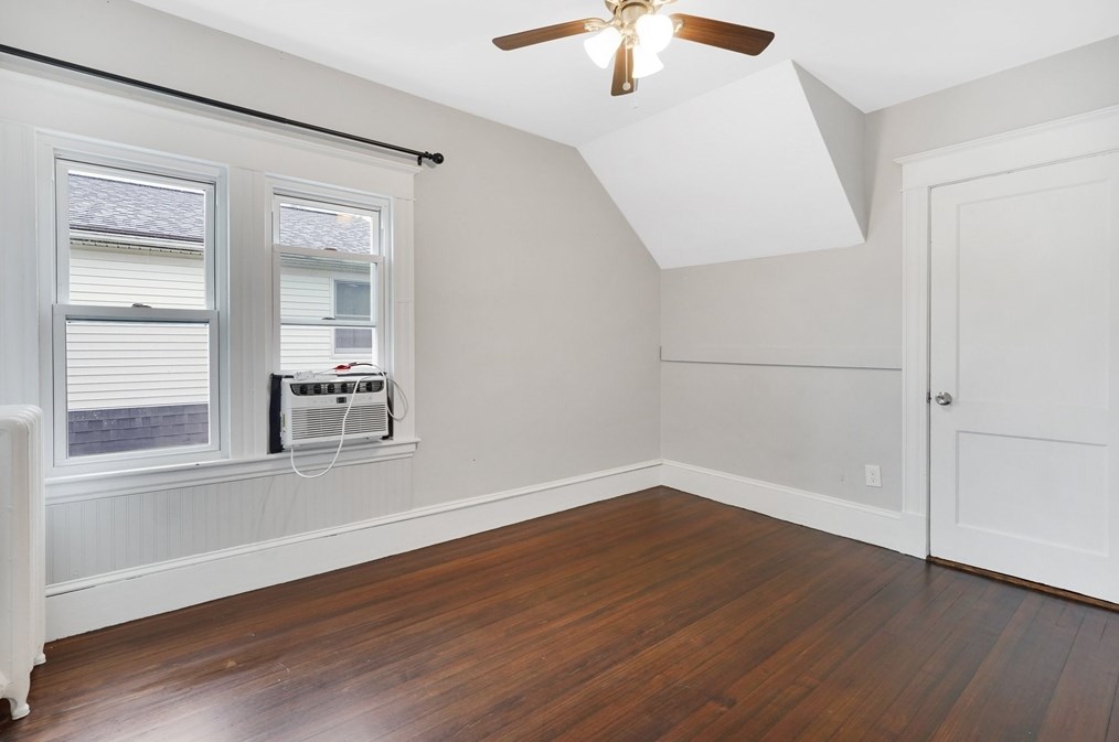 196 Nonotuck Ave, Chicopee MA 01013-2539 exterior