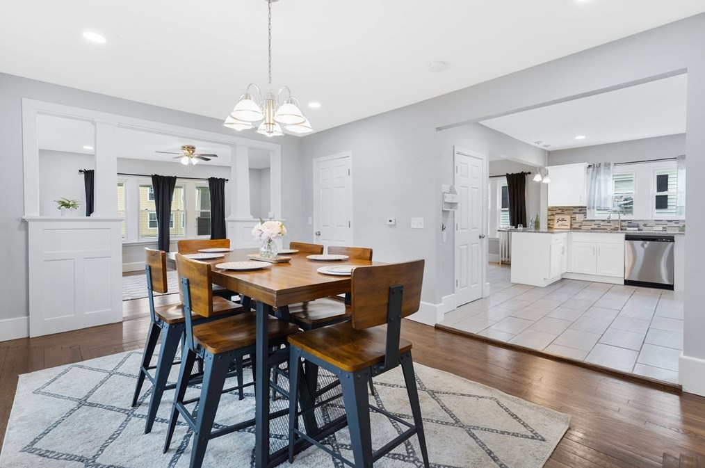 196 Nonotuck Ave, Chicopee MA 01013-2539 exterior