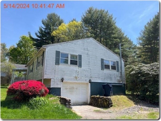 2 Stevens Ave, Middleton MA 01949-2388 exterior