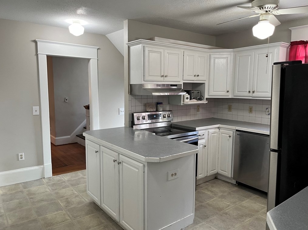 45 Eton St, Springfield MA  01108-2838 exterior