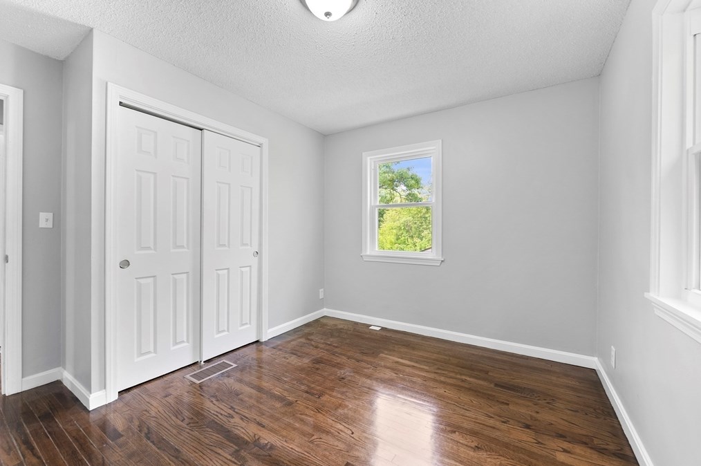 68 Crestmont St, Springfield MA  01108-3314 exterior