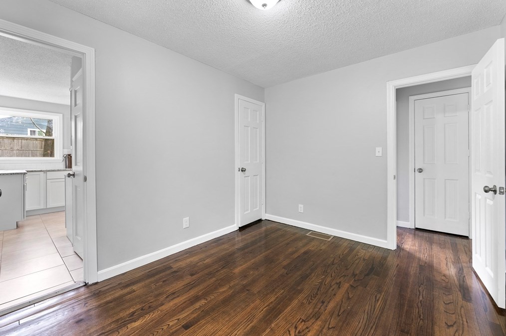 68 Crestmont St, Springfield MA  01108-3314 exterior